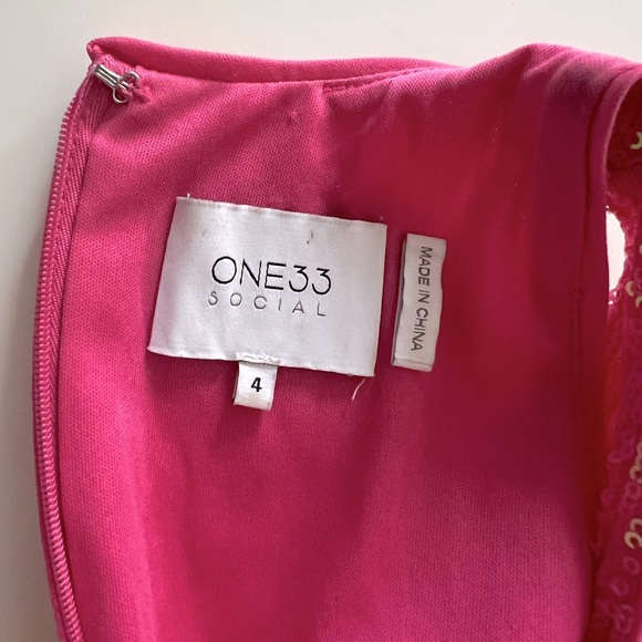 $420 One33 Social Barbie Pink Multi Ombre Sequin Mini Dress Size 4 - Picture 6 of 6